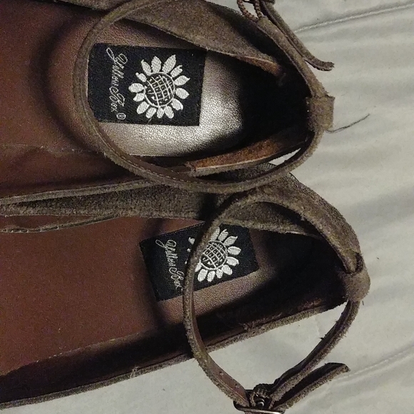 Yellow Box Peeptoe Wedges 6.5 - Picture 7 of 7